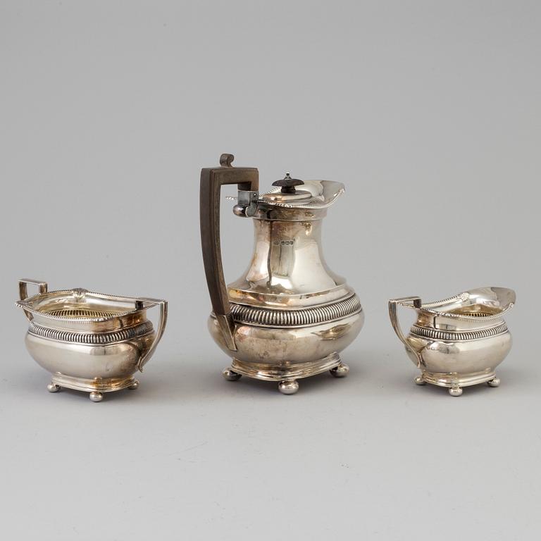 KAFFESERVIS, 3 delar, silver, The Alex Clark Company, London, 1900-talets första hälft.