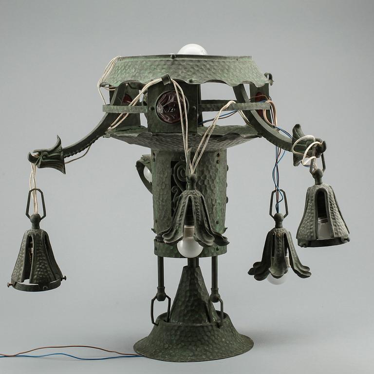 TAKLAMPA, jugendstil, 1900-talets första hälft.