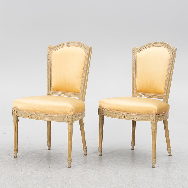 A pair of Gustavian chairs, late 18th century.