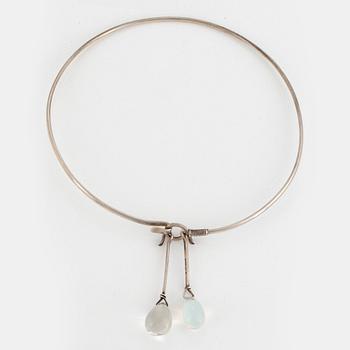 Vivianna Torun Bülow Hübe, two sterling pendants, the one stamped Stockholm 1963.