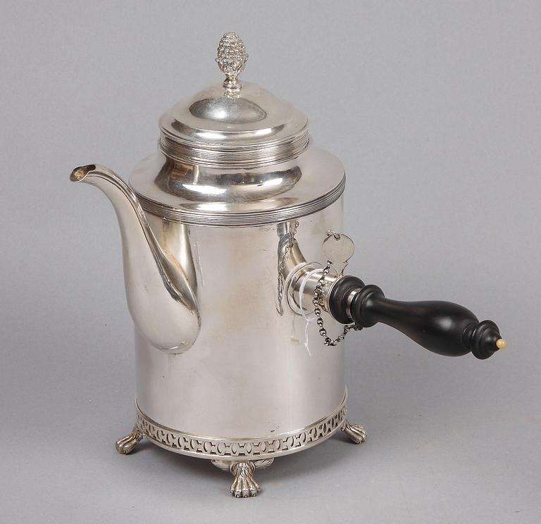 KAFFEKANNA, silver, sengustaviansk, Johan Henrik Lampa Stockholm 1812. Tot vikt ca 900 gram.