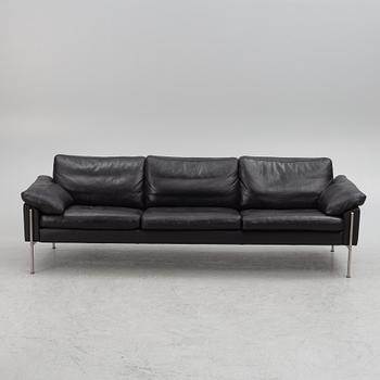 Takashi Okamura & Erik Marquardsen, a 'Capri 3A' sofa, Skipper Furniture.
