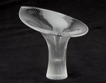 KONSTGLAS / VAS, "Kantarell" sign. Tapio Wirkkala - Iittala -55.