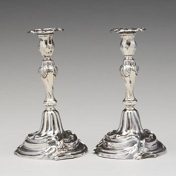 Carl Fahlberg, ljusstakar, ett par, silver, Uppsala 1765. Rokoko.