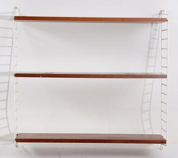 HYLLA, "String", Design Nils Strinning, 1900-talets mitt.