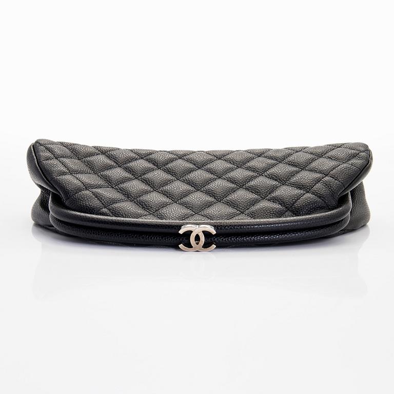 Chanel, A caviar leather clutch, 2006-2008.
