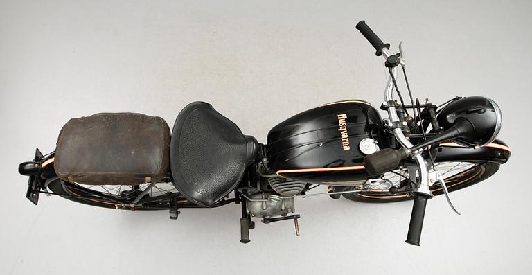 MOTORCYKEL, Husqvarna, Rödmyra, 1949.