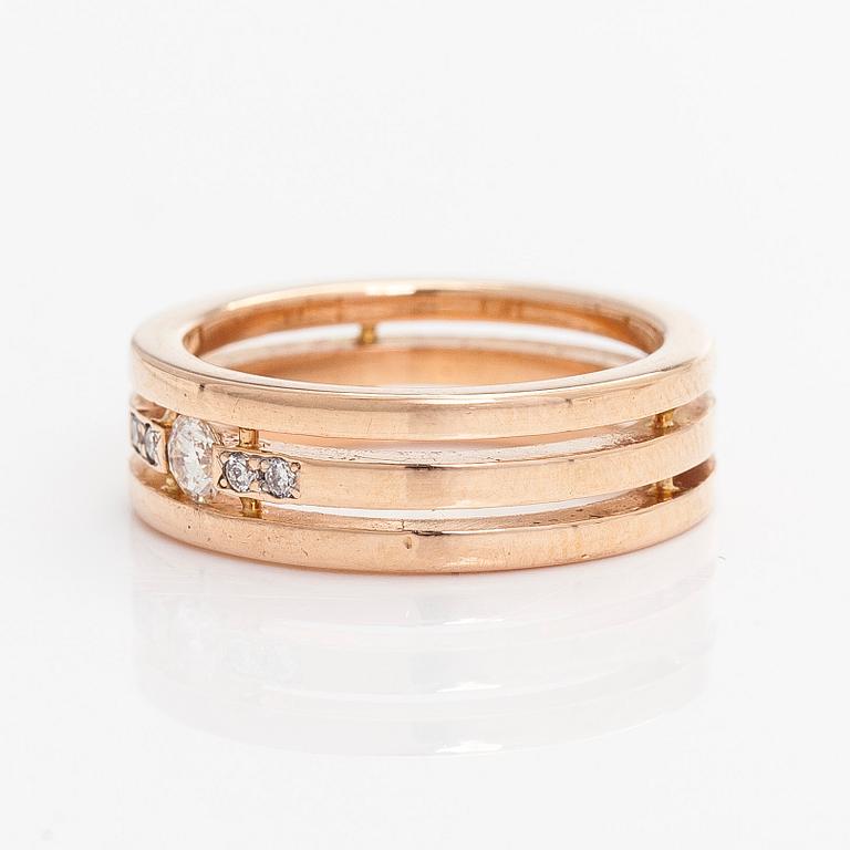 Ring, brilliant cut diamonds, 14K gold.