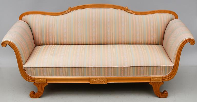 SOFFA, Karl-Johanstil, 1900-talets andra hälft.