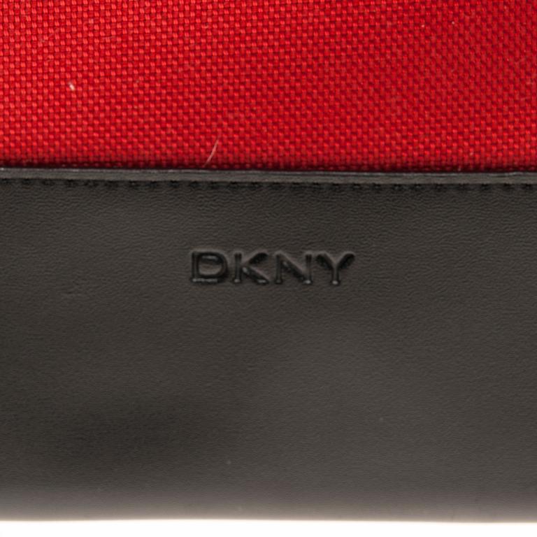 VÄSKA, Donna Karan New York.