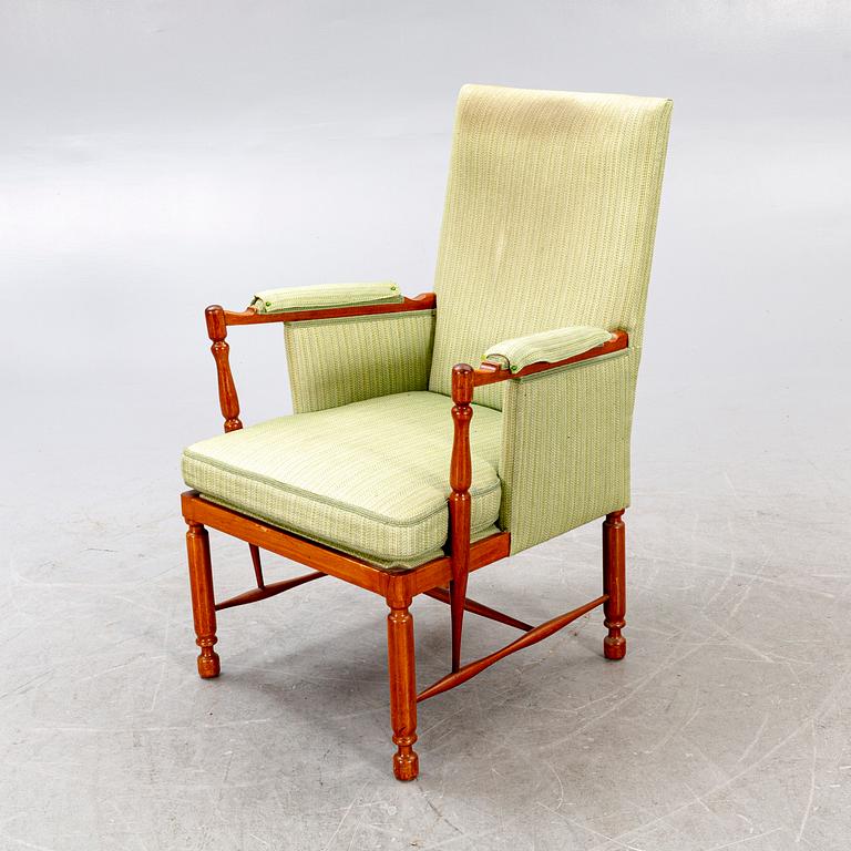 A Josef Frank mahogany armchair model nr 880 Firma Svenskt Tenn.