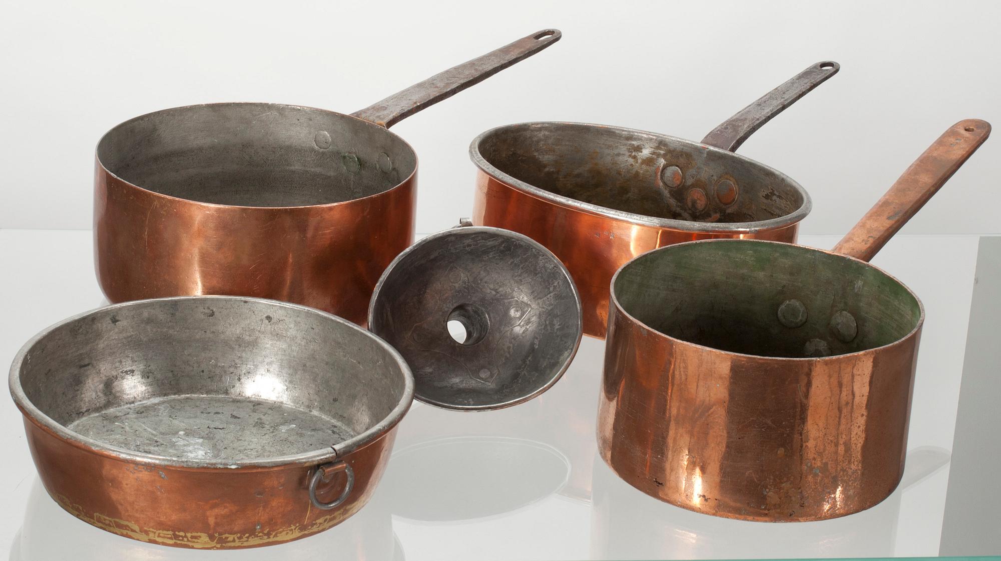 PARTI KOPPARFÖREMÅL, 5 delar, 1800-tal.