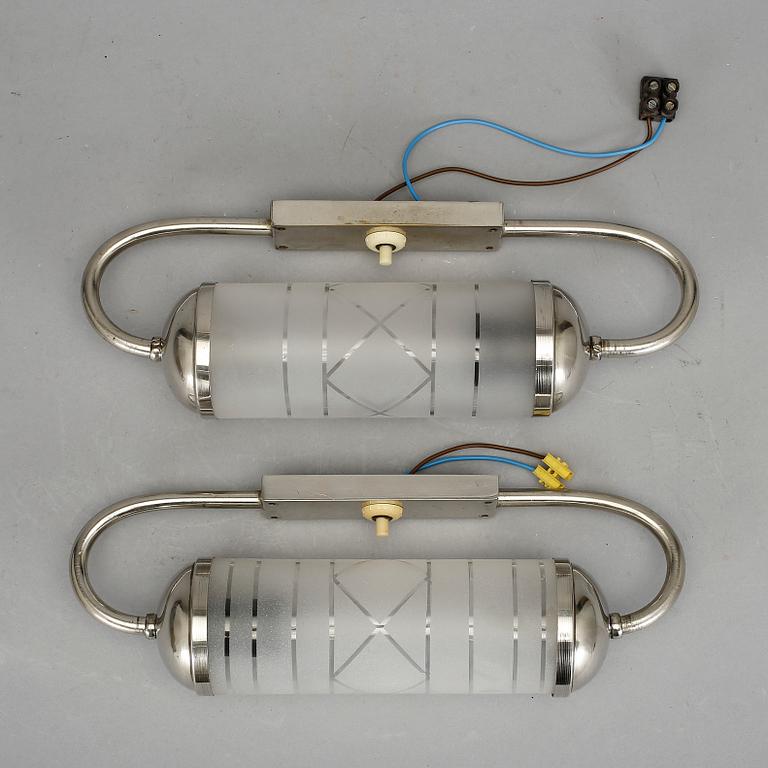 VÄGGLAMPOR, ett par,1930/40-tal.