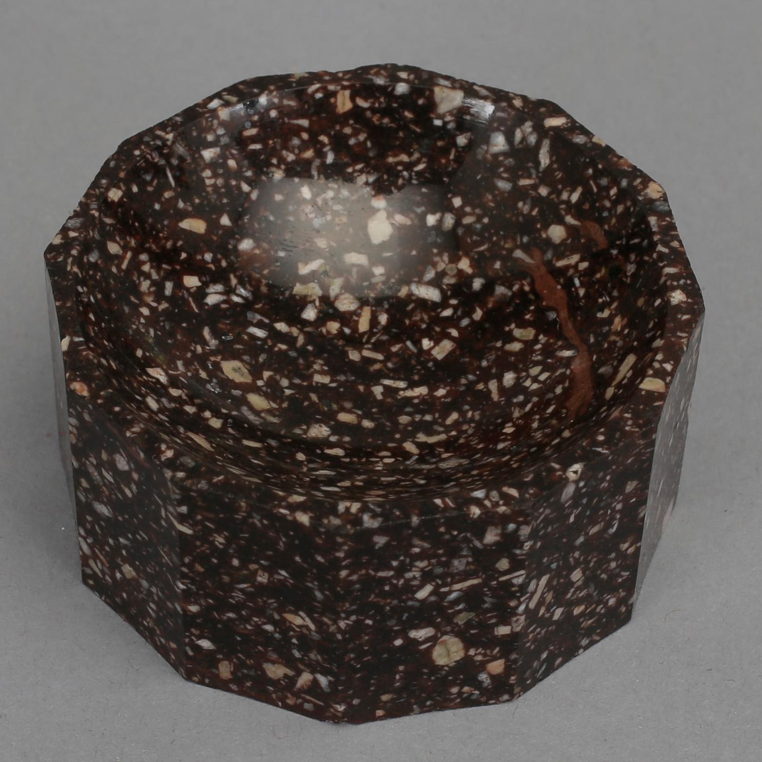 SALTKAR, porfyr, 1800-tal.