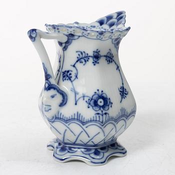 Royal Copenhagen, kaffeservis, 11 delar, porslin, "Musselmalet", mestadels helblonde, Danmark,