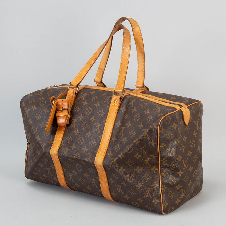 LOUIS VUITTON, 'Monogram Sac Souple 45'.