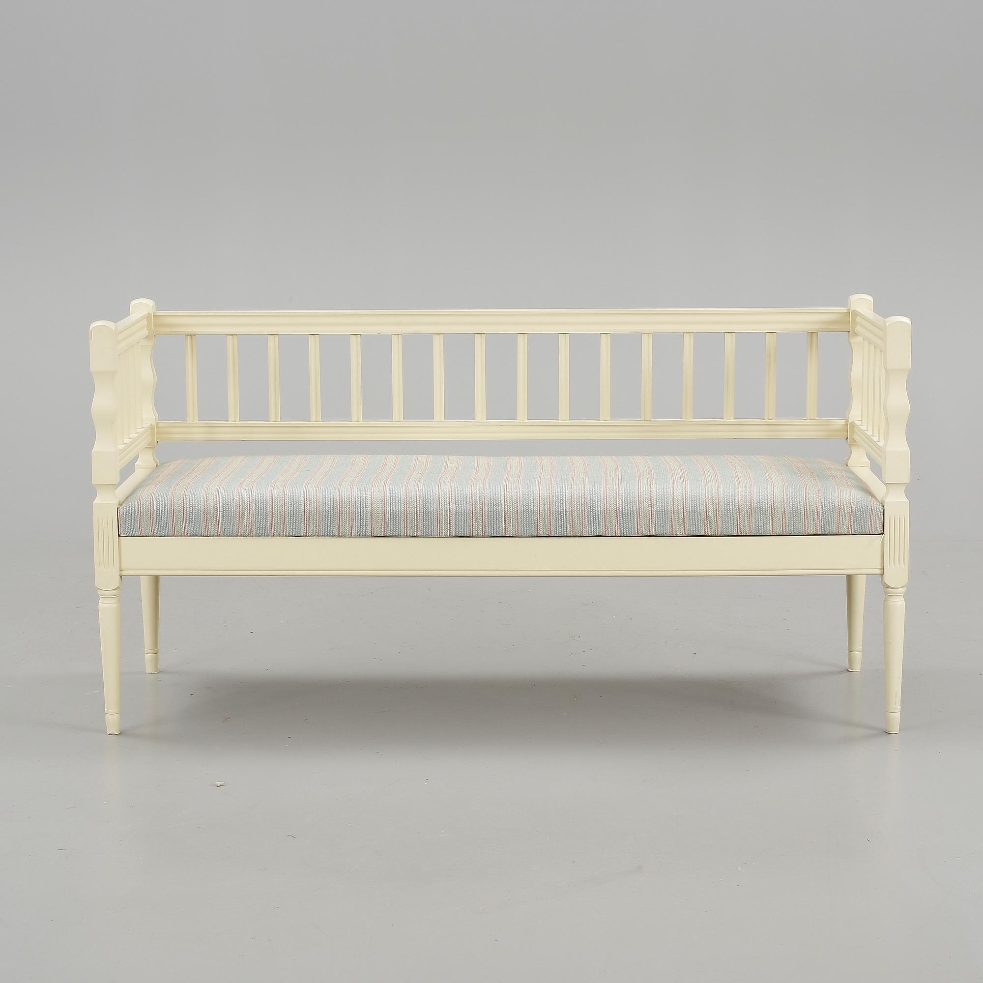 SOFFA, gustaviansk stil, 1900-tal.