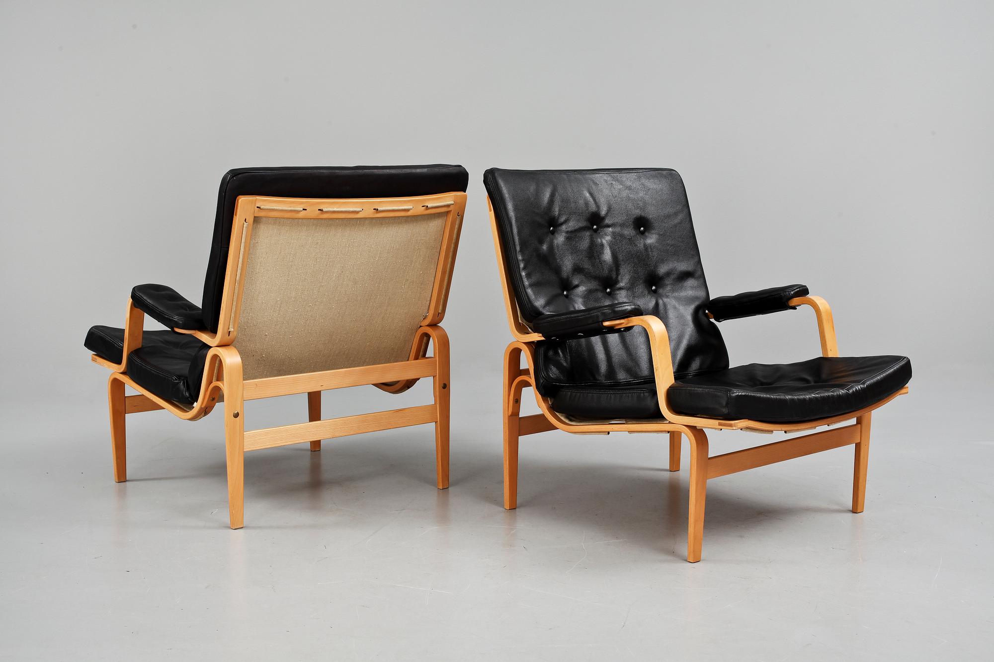 FÅTÖLJER, ett par, "Ingrid", Bruno Mathsson för Dux, 1900-talets andra hälft.