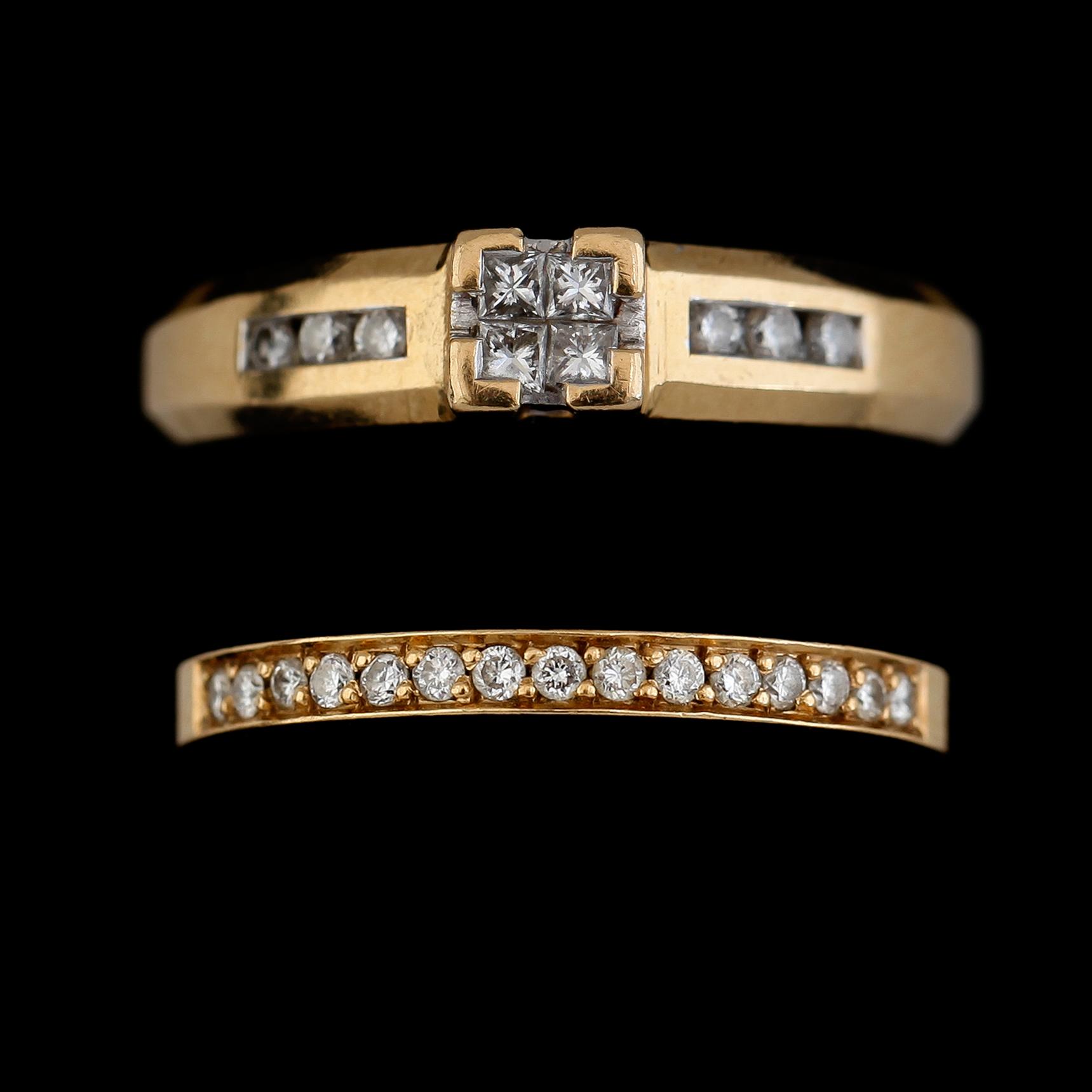 RINGAR, 2 st, 18K guld, briljant- och princesslipade diamanter. Total vikt ca 7 g.