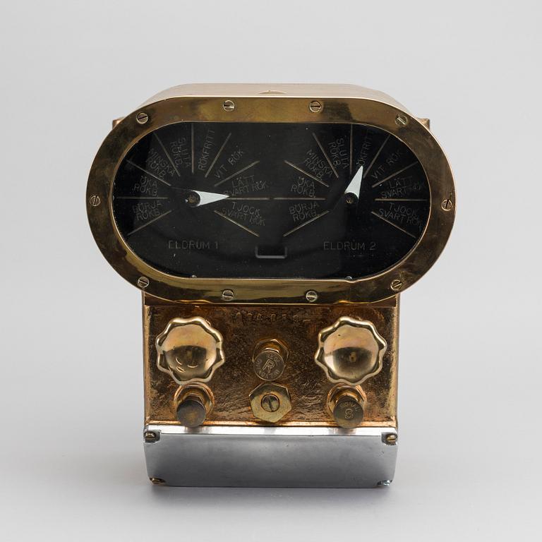 INSTRUMENT FÖR DIMRIDÅ, ASEA, från jagaren HMS Halland (J18).