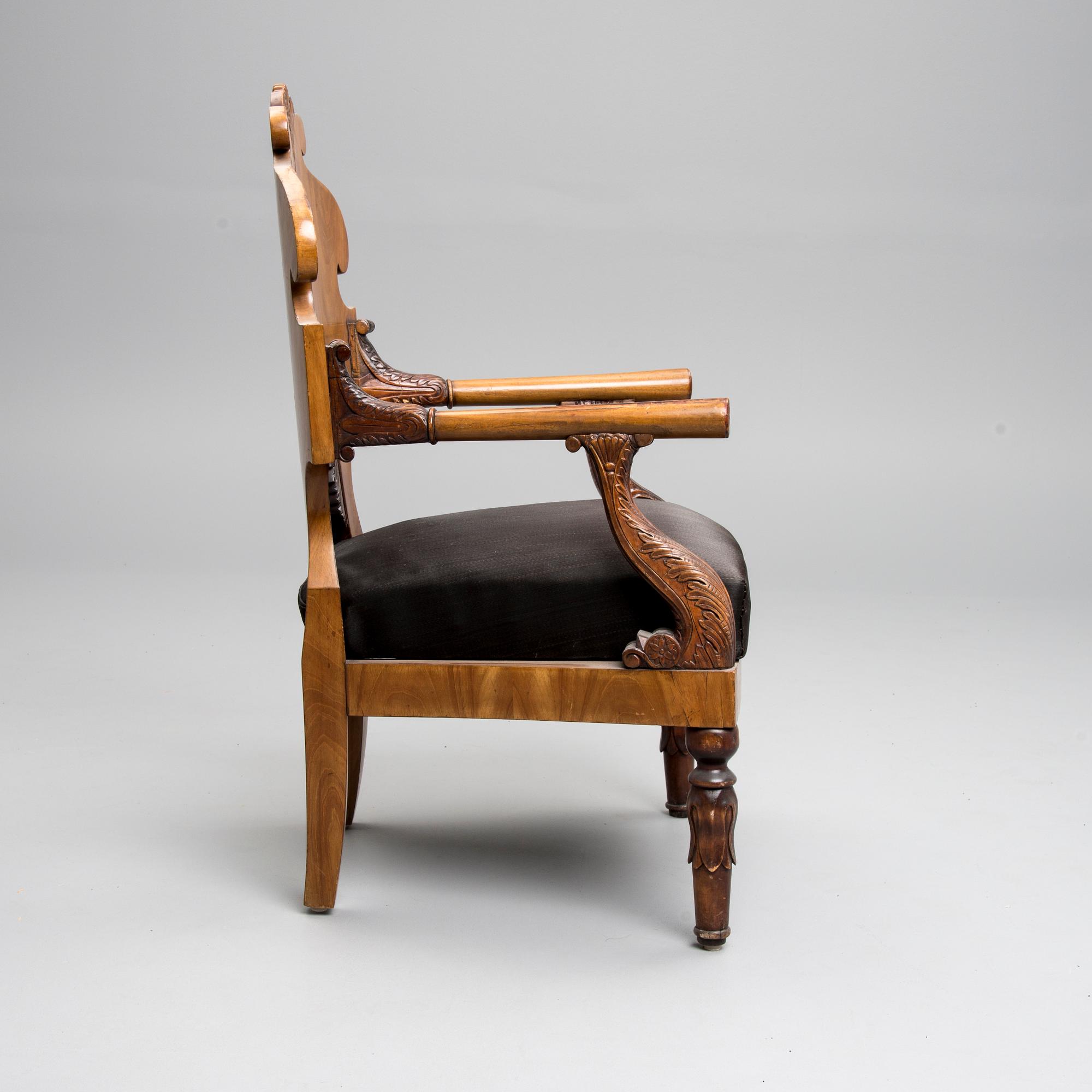 KARMSTOL, empire, Ryssland, Nikolai I 1820-30, mahogny och mahognyfanerad.