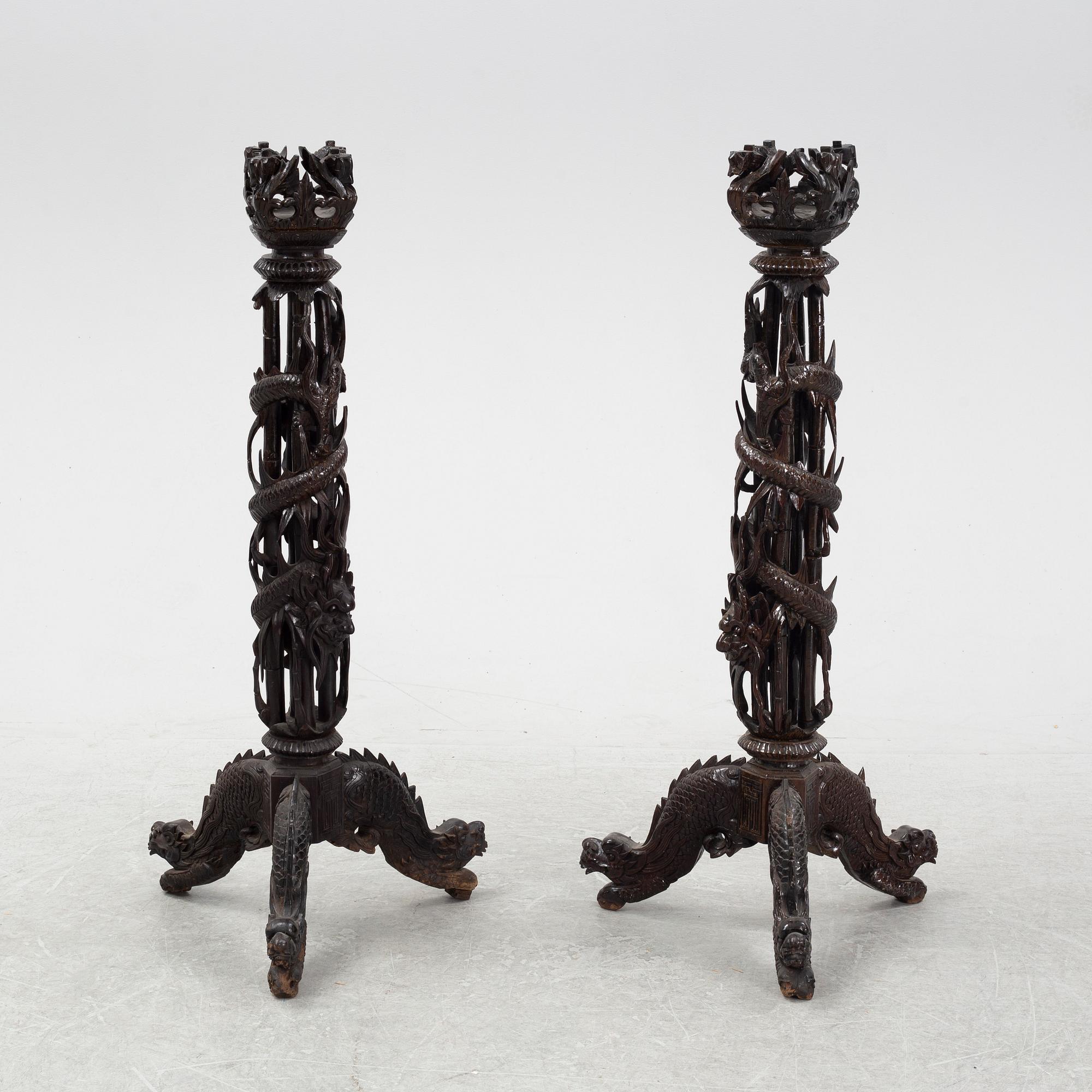 Altarljusstakar, Japan, 1900-talets första hälft.