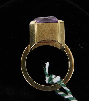 RING, 18K guld.