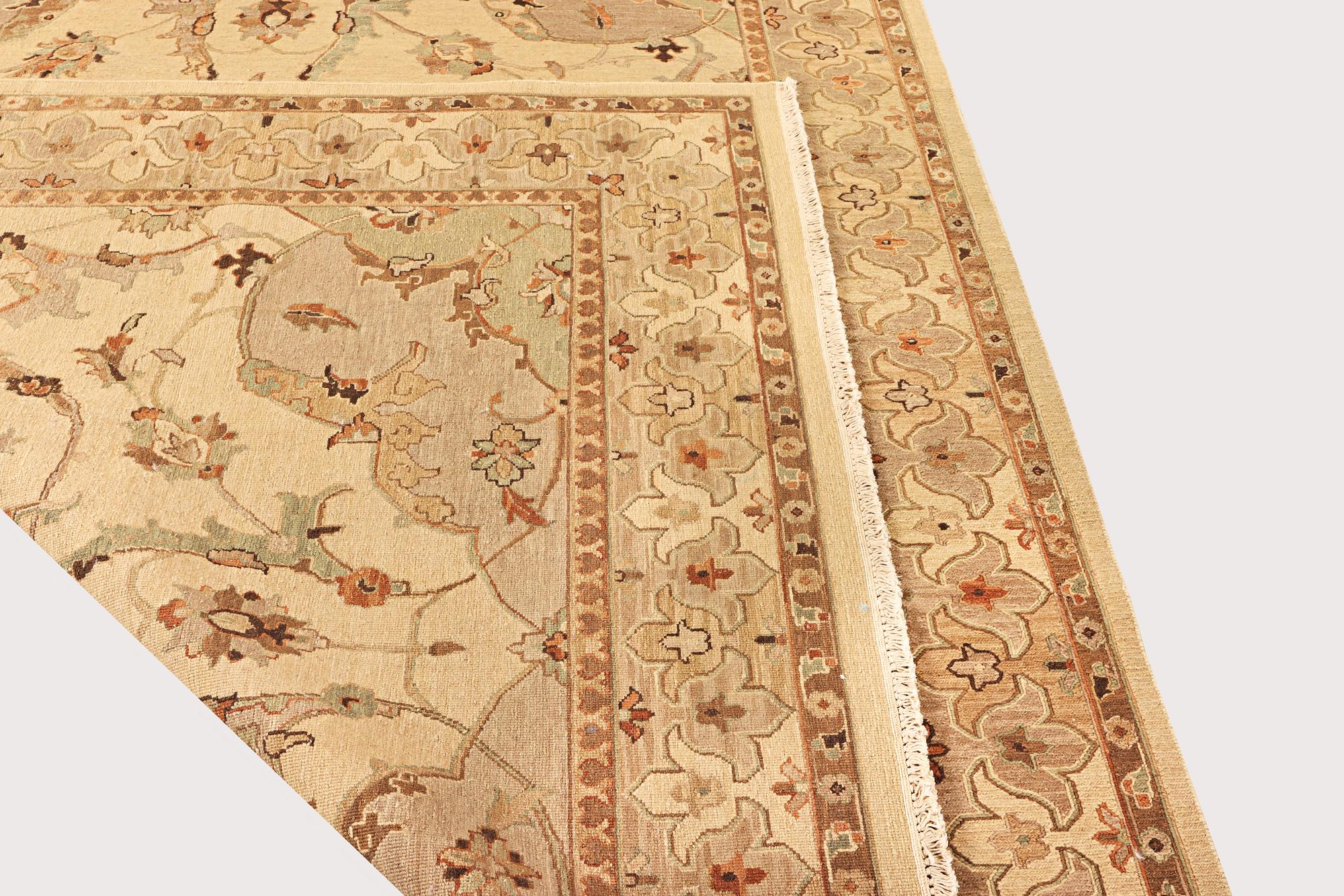 An oriental carpet with a Zeiglar pattern, c. 307 x 249 cm.