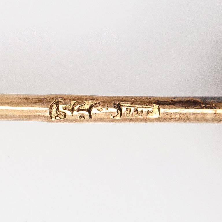 Broschnål, pärlor, rött glas, 14K (56) guld.
