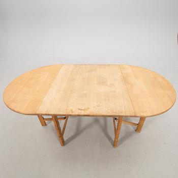 Drop-leaf table, possibly Henning Kjærnulf, second half of the 20th century.