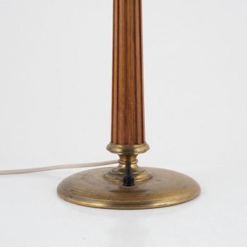 A Swedish Modern table lamp, Nordiska Kompaniet, mid-20th century.