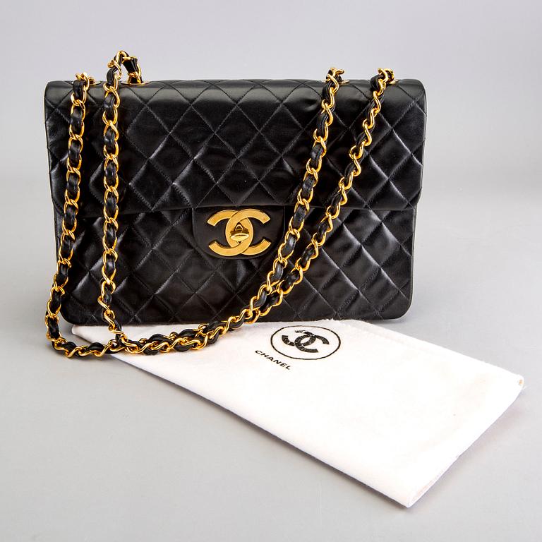 Chanel väska "Maxi jumbo".