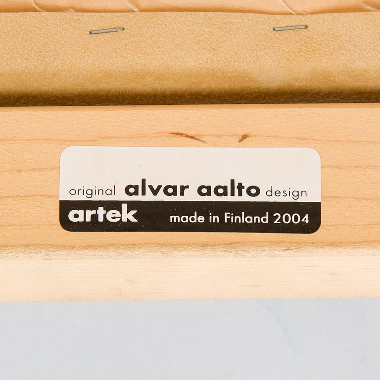 Alvar Aalto, tuoleja, 6 kpl, Artek, 2004.