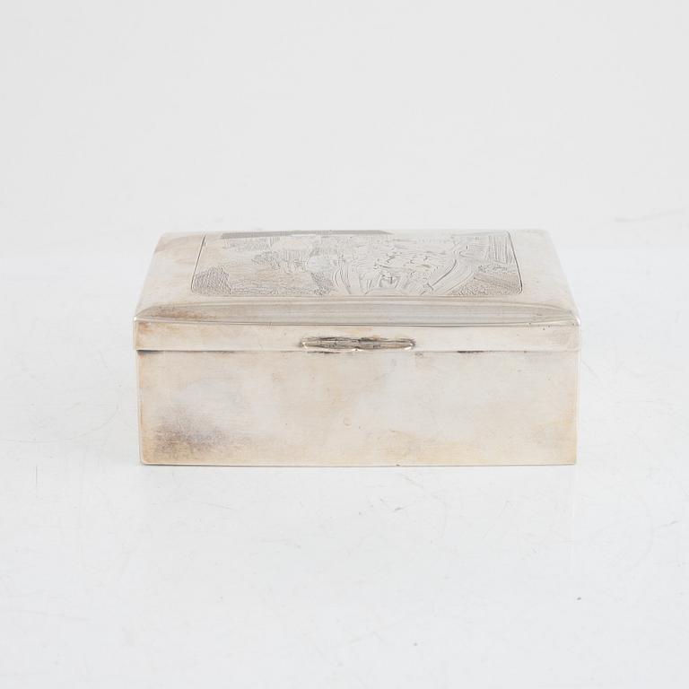 Tobaksskrin, silver, Soumen Kultaseppä Oy, Helsingfors, Finland 1924.