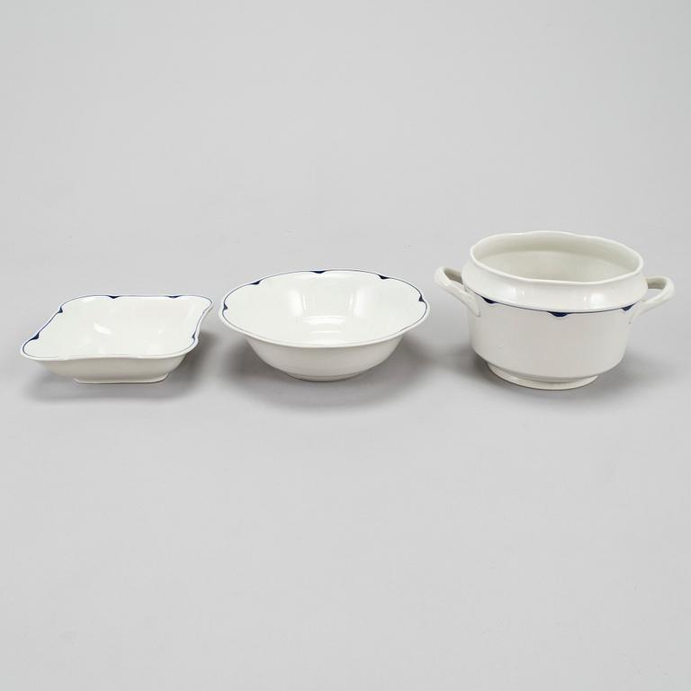 A 34-piece tableware set 'Pekka' for Arabia, Finland 1930/40s.