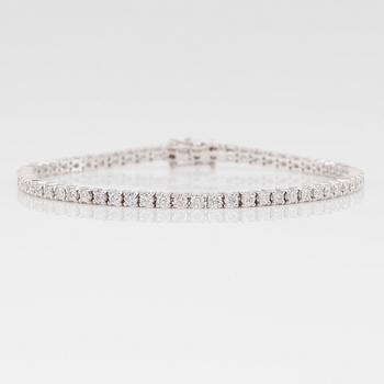 ARMBAND, 18K vitguld och diamanter tot ca 3.45 ct.