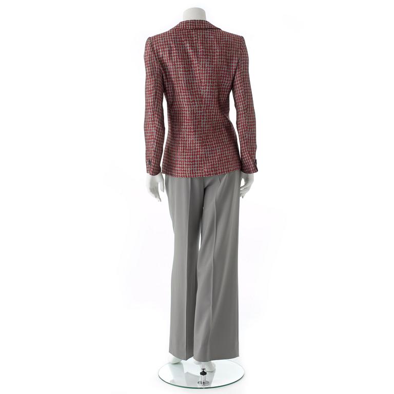 GIORGIO ARMANI, a three-piece suit consisting of jacket, pants and topp.