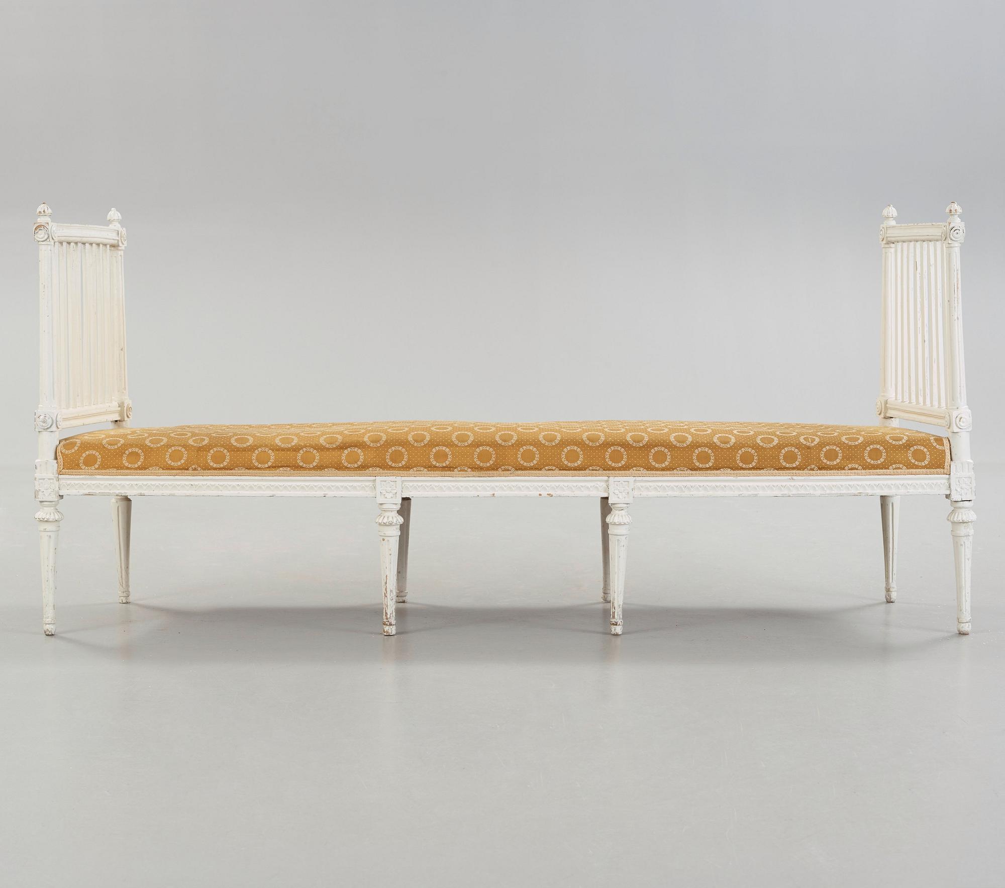 SOFFA/ FÖNSTERBÄNK. Gustaviansk, 1700-talets slut.