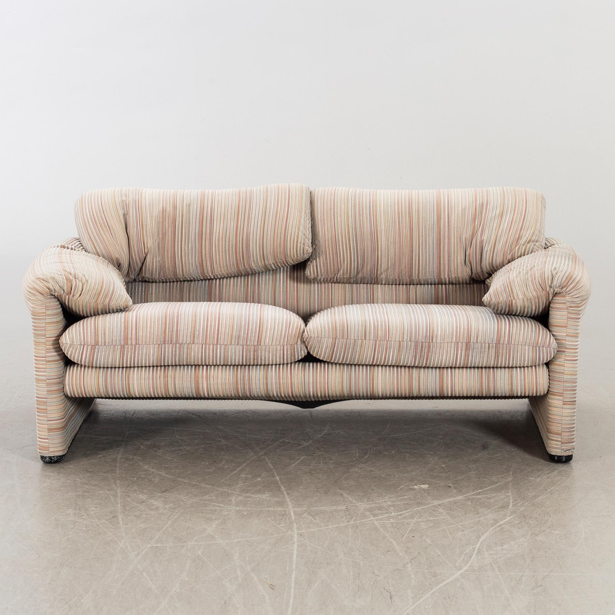 VICO MAGISTRETTI, soffa "Maralunga"för Cassina 1900-talets senare del.