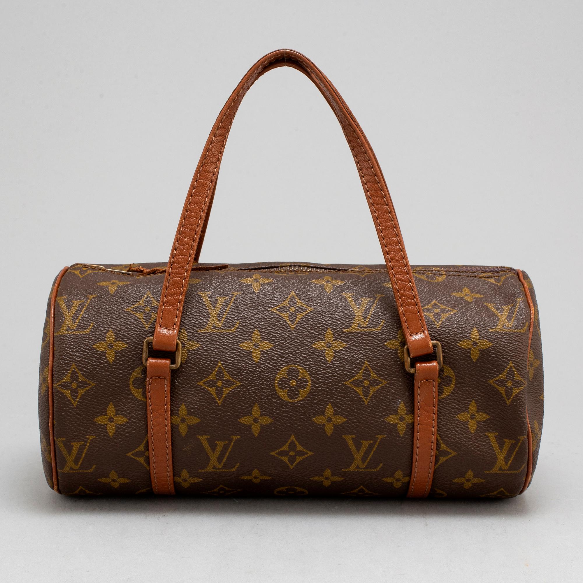 LOUIS VUITTON, A Monogram 'Papillon' bag.