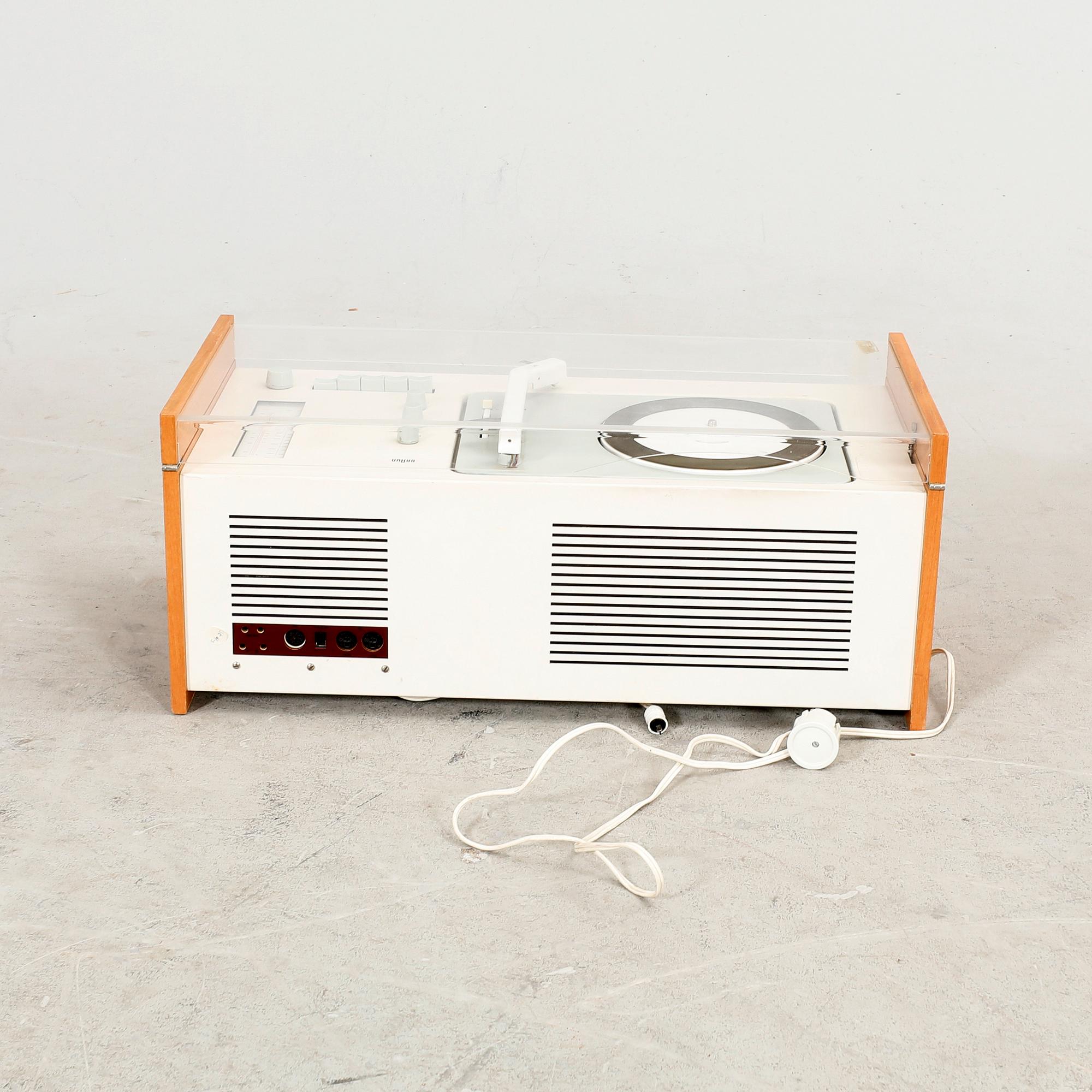 Dieter Rams & Hans Gugelot, radiogramophone, SK 61 S, Braun.