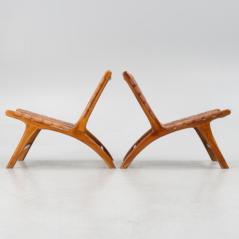 Armchairs, a pair, "Porto", Newport, 21st century.