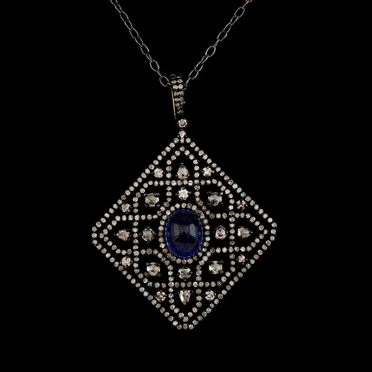HÄNGE MED KEDJA, silver och 18K guld, tanzaniter tot ca 18.60 ct, diamanter tot ca 3.55 ct.