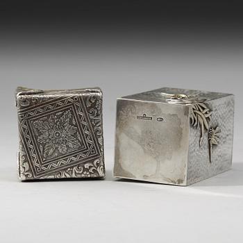 A Russian 20th century parcel-gilt tea-box, Pavel Ovchinnikov, Moscow 1908-1917. Imperial Warrant.