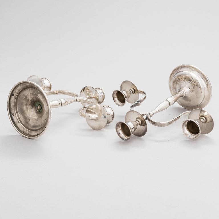 Paavo Tynell,  kynttellikköpari, malli 8005, Taito, 1920/30-luku.