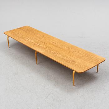A 'Annika' bench / coffee table by Bruno Mathsson, Firma Karl Mathsson, Värnamo, Sweden 1968.