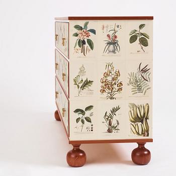 Josef Frank, a mahogany chest of drawers 'Florabyrå Linné', Svenskt Tenn, Sweden 2007, model 1050, jubilee ed. 31/50.