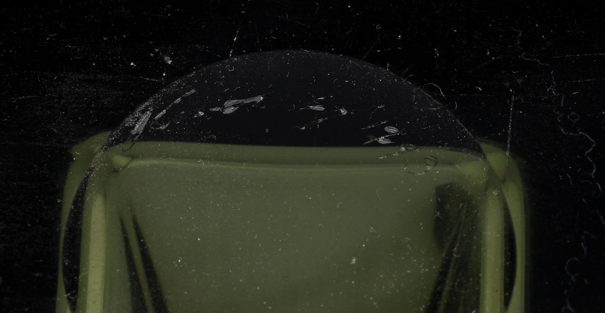 VAS SAMT SKÅL, glas, Vicke Lindstrand, sign.