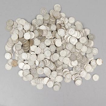 SAMLING SILVERMYNT, enkronor, Gustaf V, 1910-1941. Vikt ca 3000 gram.