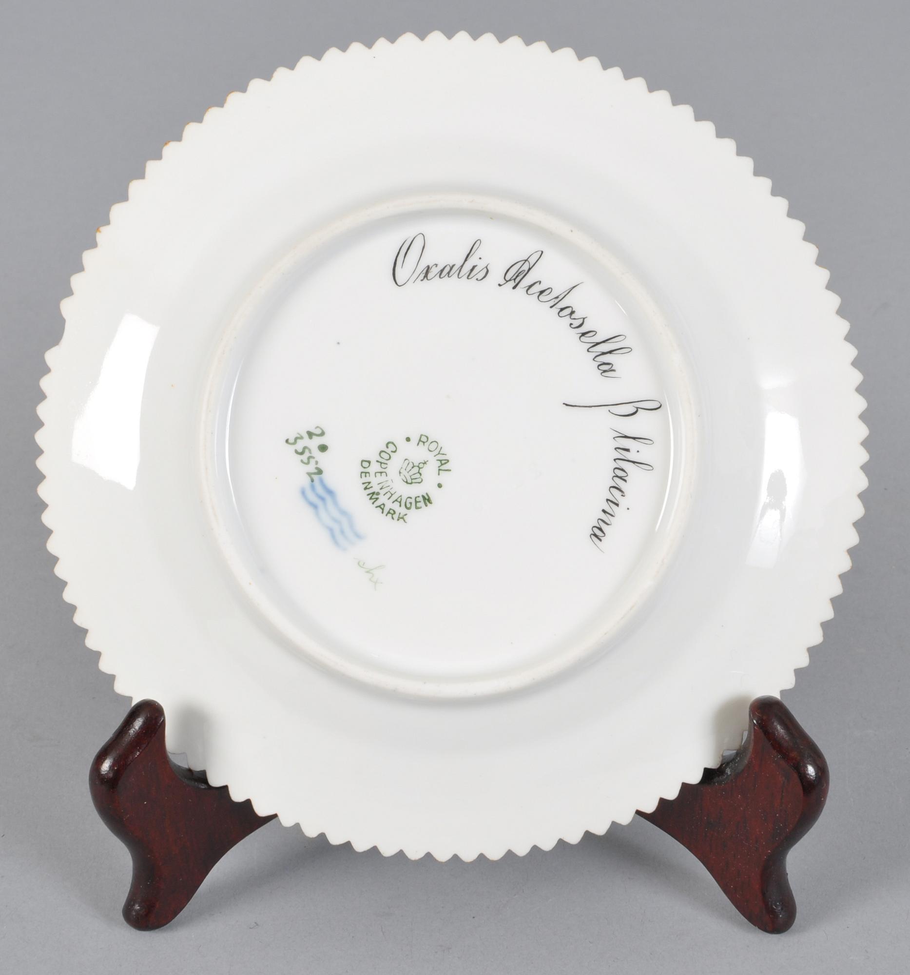 ASSIETTER, 6 st, porslin, "Flora Danica" Royal Copenhagen, Danmark.